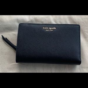 Authentic NWT Kate Spade Cameron Bifold Wallet